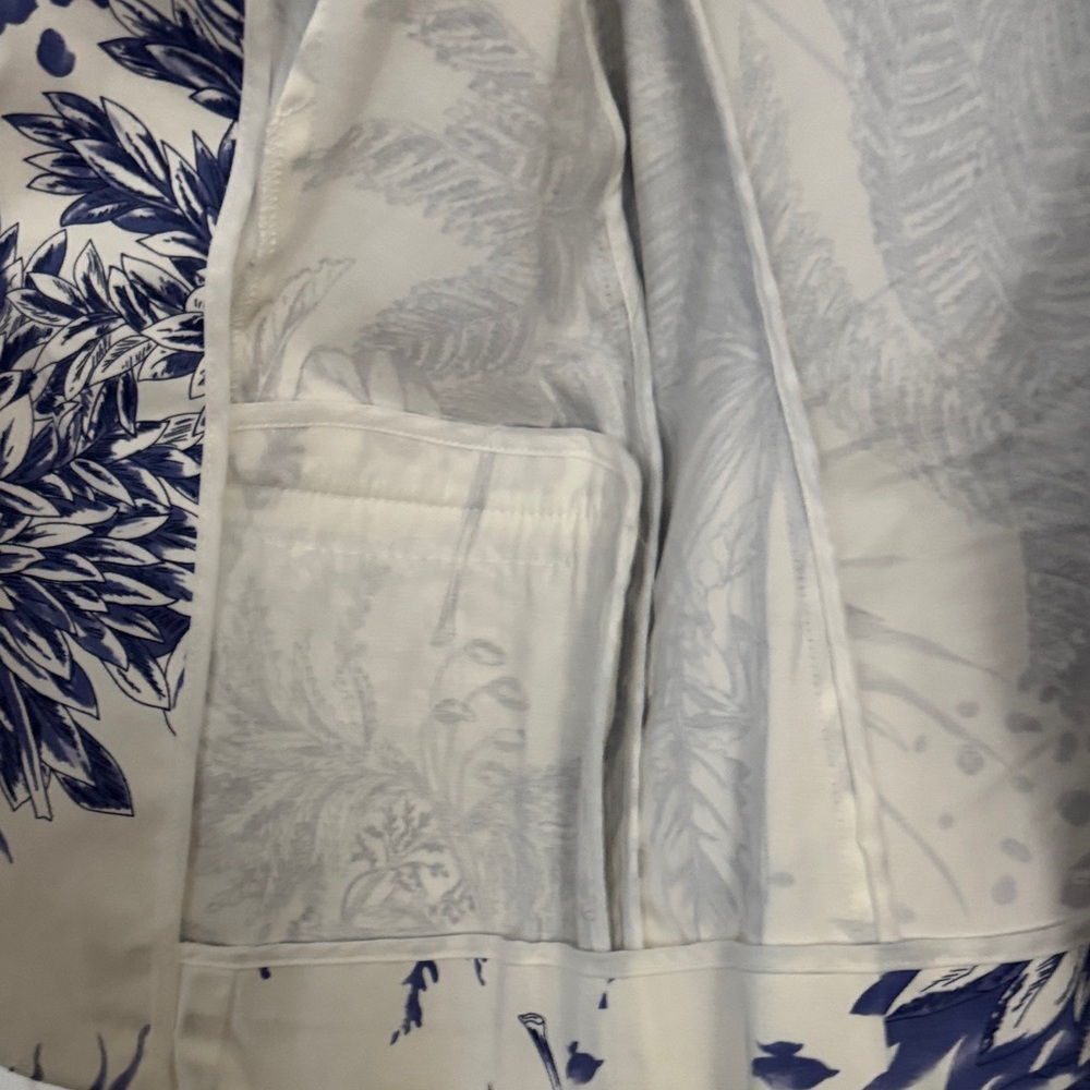 J. Peterman Blue and White Floral Blazer - Picture 10 of 16